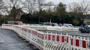 Parkplätze gesperrt: Stadt saniert Marktplatz für 100.000 Euro