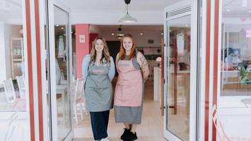 Trendhobby Keramikmalen: Studio bietet coolen After Work an