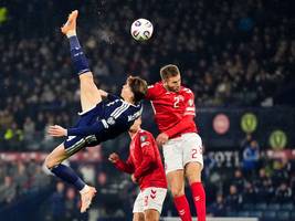 Schottland fährt zur Fußball-WM: Wenn Schotten Fallrückziehertore schießen
