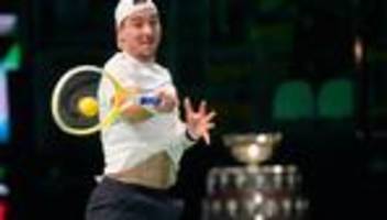 Endrunde in Bologna: Struff verliert: Fehlstart für deutsches Davis-Cup-Team