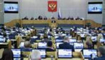 Russland: Russland belegt sogenannte Auslandsagenten mit höheren Steuern