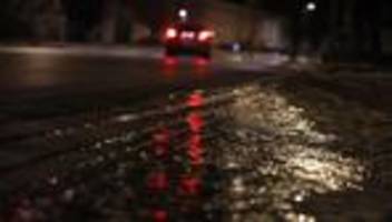 Schnee und Frost: Zahlreiche Unfälle auf glatten Straßen