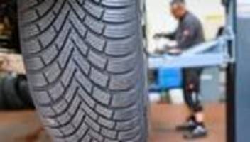 Verkehr: ADAC: Immer mehr Autofahrer setzen auf Ganzjahresreifen