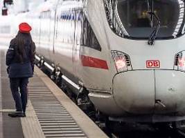 Züge bleiben weiter unpünktlich: Schnieder: Verbesserungen bei Bahn werden Jahre dauern