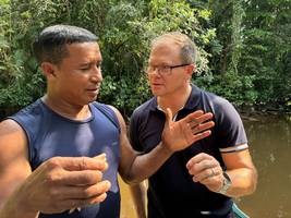 klimakonferenz: komplimente-fischen am amazonas