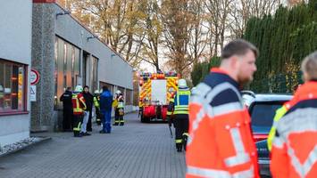 Explosion in Dentalfirma: Arbeiter muss schwer verletzt in Klinik