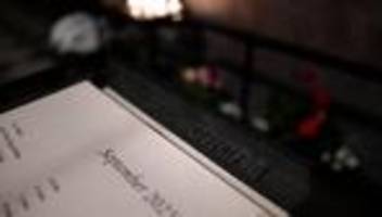 Bestattungen von Amts wegen: Ein Minimum an Abschied: Wie erinnern an Tote ohne Familie?