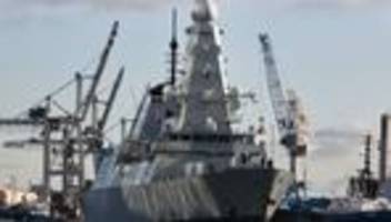 Kriegsschiff im Hafen: Britischer Lenkwaffenzerstörer besucht Hamburg