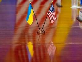 Reaktion auf US-Plan: Selenskyj: Ukraine könnte Würde oder wichtigen Partner verlieren