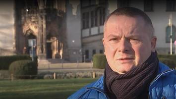 Berliner Beamter spricht über Gehalt und bekommt nun Drohungen