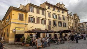 Schluss mit Aperitivo: Florenz verbietet ab 2026 Außengastronomie