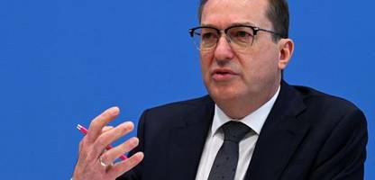 Alexander Dobrindt: Bundesinnenminister soll Innenausschus Auskunft Sondersitzung zum Schicksal von Afghanen geben