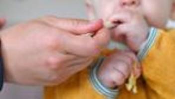 Familienpolitik: Ein politischer Papa kämpft gegen das Kinderstartgeld-Aus