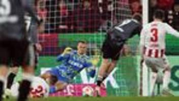 Fußball-Bundesliga: Frankfurt dreht Spiel und siegt erstmals seit 2017 in Köln