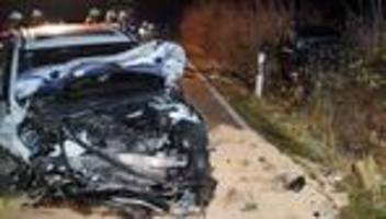 Landkreis Biberach: Misslungenes Überholmanöver - vier Menschen schwer verletzt