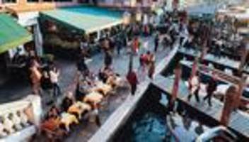 Staatsschulden: Moody's stuft Italiens Kreditwürdigkeit erstmals seit 23 Jahren hoch