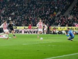 frankfurter auswärtssieg in köln: dfb-stürmer macht im sieben-tore-topspiel den unterschied