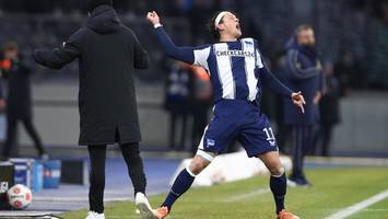 Nächster Hertha-Sieg mit Fan-Protest, Rutschgefahr und spätem Glück