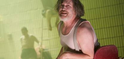 Wiener Burgtheater: Nicholas Ofczarek als Richard III. in Shakespeares tollster Schurkenrolle