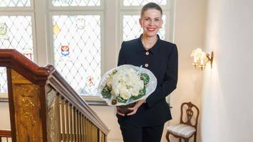 Diese Frau ist Hamburgs erste „Butleress“ – im Hotel Vier Jahreszeiten