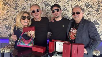 Lässig auf Sylt: Dieses Paar verleiht dem Strandhörn das gewisse Etwas