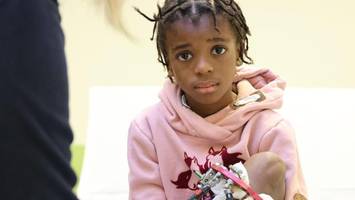 wieder richtig laufen: boberger Ärzte schenken kindern neuen lebensmut