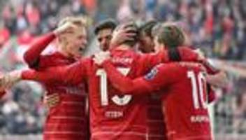 2. bundesliga: endlich mal belohnt: düsseldorf siegt erstmals mit anfang