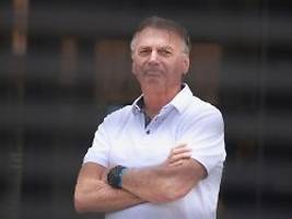 Angeblich aus Neugier:  Bolsonaro schmort Fußfessel mit Lötkolben an