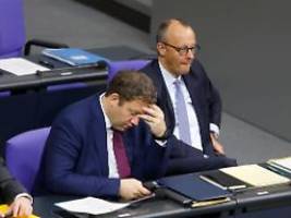 auch merz' stern im sinken: zufriedenheit mit bundesregierung so gering wie nie