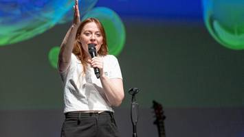 „schön?“ ansichtssache! social-media-komikerin nimmt die norddeutschen aufs korn