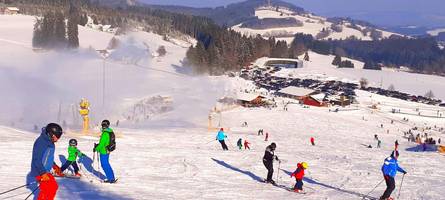 „Ein toller Start bei Traumwetter“: Im Allgäu starten die ersten Lifte in die Wintersaison