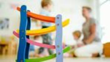 Kinderbetreuung: Was Hessens Städte für Kita-Erzieher tun
