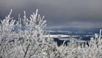 Wetter: Glättegefahr und Schnee in Sachsen