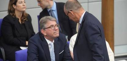 friedrich merz: bundeskanzler hält vorwürfe gegen wolfram weimer für falsch