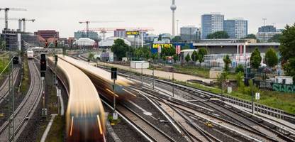 neue studie: pkw-maut und Öpnv-abgaben könnten verkehrsinfrastruktur mitfinanzieren