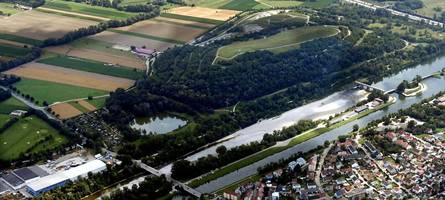 stadt gersthofen verkauft den müllberg an augsburg