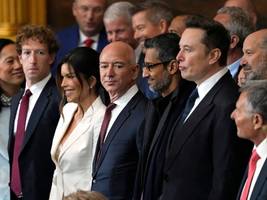 aldous huxley: „zeit der oligarchen“: klimawandel, Überwachung und, ja, trump