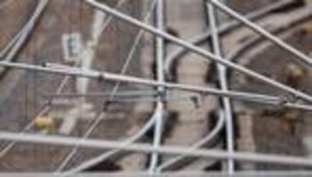 Bei Dresden: Nach Oberleitungsschaden: Keine Entwarnung für Bahn-Pendler