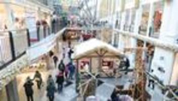 weihnachtsgeschäft: händlerhoffnung im advent: ladenbummel statt online-einkauf