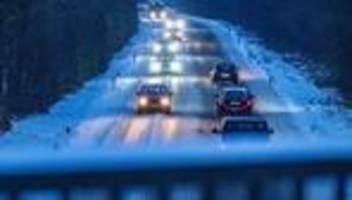 wetter: glätte und schnee vor allem im süden und im osten