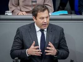 bundestag berät giga-haushalt: klingbeil verteidigt 180 milliarden schulden als warm up