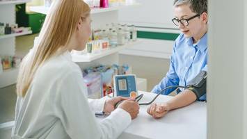Bluthochdruck kritisch? Apothekerin sagt, wie sie konkret helfen kann