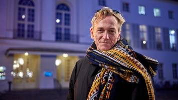 sebastian nübling: „man navigiert sich durch die anonymität“