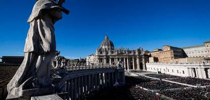 Papst Leo XIV.: Vatikan ist mit seinem Latein am Ende