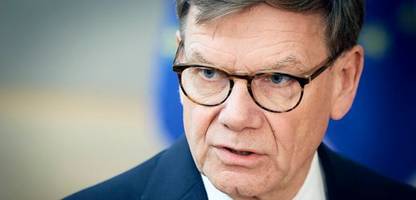 johann wadephul: der außenminister baut das auswärtige amt grundlegend um