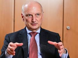 interview mit nikolas stihl: „das ganze wirtschaftsprogramm der afd ist völliger blödsinn“