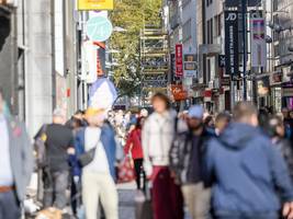 wirtschaftskrise: konsum sinkt, wirtschaft stagniert