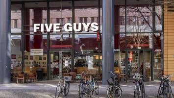 five guys in deutschland mit millionenverlust – droht insolvenz?