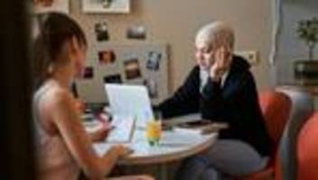 chatgpt: zwei drittel aller deutschen nutzen laut umfrage ki