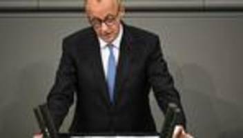 Wehrdienst: Bundeskanzler Friedrich Merz sieht fordernde Situation für Jüngere